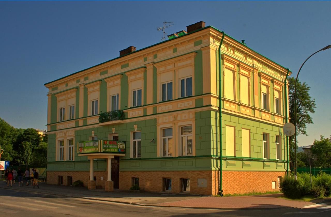 Отель Hotel Jagielloński Санок-4